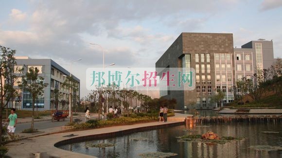 貴陽(yáng)職業(yè)技術(shù)學(xué)院是幾專(zhuān)