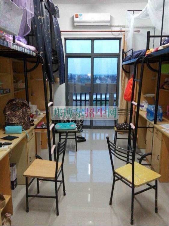 上海中僑職業(yè)技術學院宿舍條件