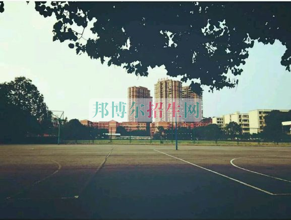 四川省信息通信學(xué)校2016年報(bào)名條件、招生對(duì)象