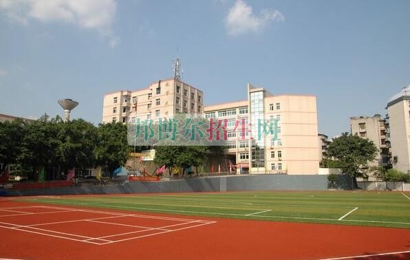 初中畢業(yè)學鐵道運輸的學校