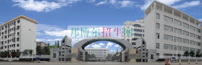 初中畢業(yè)能上計算機(jī)多媒體技術(shù)嗎