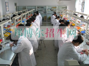 中?？谇会t(yī)學(xué)都學(xué)什么