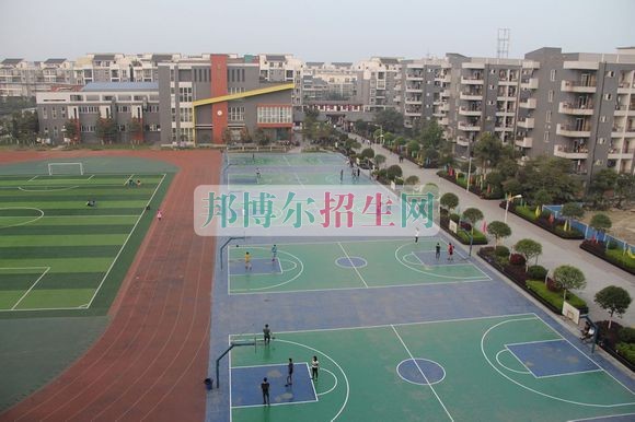 成都好一點的航空服務(wù)大專學校