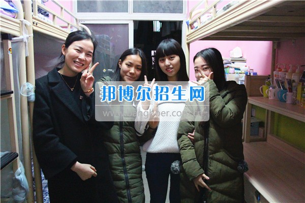 成都希望幼師學(xué)校是責(zé)任？更是一種愛！