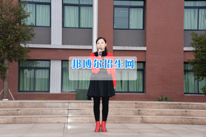 川南幼兒師范高等?？茖W(xué)校舉行新學(xué)期 “開學(xué)第一課”活動(dòng)