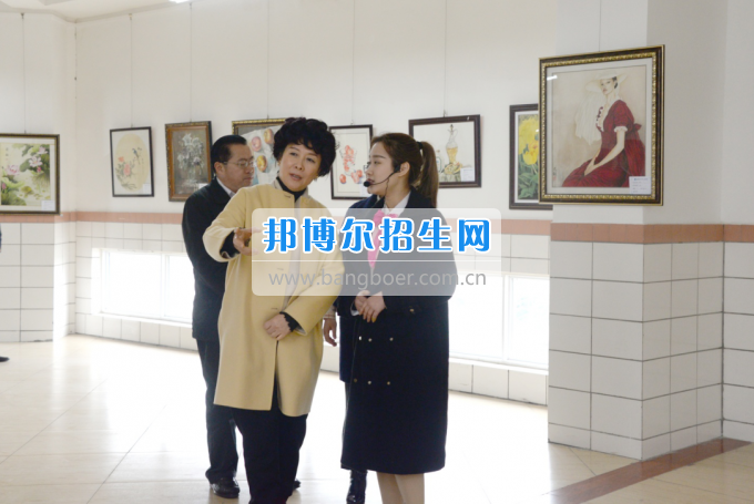 市委常委、宣傳部長潘梅到川南幼兒師范高等?？茖W(xué)校調(diào)研思想政治工作