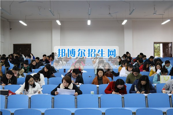 銅仁幼兒師范高等專科學(xué)校學(xué)前教育系舉行2017年學(xué)前教育專業(yè)教師業(yè)務(wù)知識(shí)考試