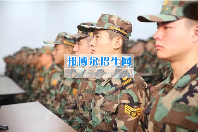 川航等5家航空公司165名安全員齊聚成都航空旅游職業(yè)學(xué)校，打造一流空中安全衛(wèi)士