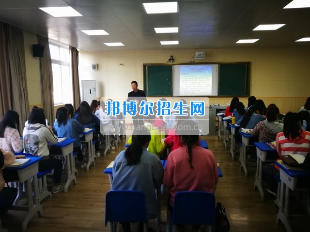 “一師兩課”教改公開課系列報(bào)道之十六:第九周教改公開課評(píng)議與綜述