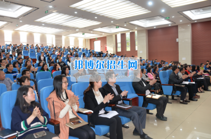 川南幼兒師范高等?？茖W(xué)校舉行2017年教師職業(yè)禮儀師生全員培訓(xùn)