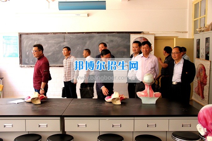 楚雄州2017年高校安全穩(wěn)定工作聯(lián)席會在楚雄醫(yī)藥高等?？茖W(xué)校召開