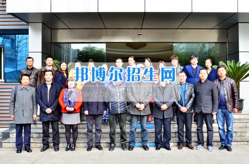 成都電子商務(wù)職教集團(tuán)一屆二次常務(wù)理事會(huì)在成都航空職業(yè)技術(shù)學(xué)院順利召開(kāi)