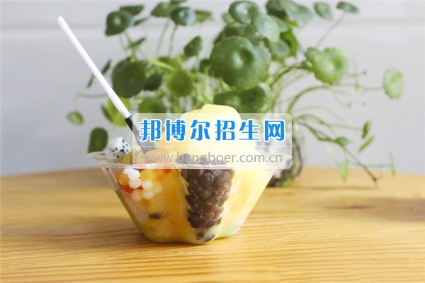 成都希望航空職業(yè)學(xué)校美味冷飲大曝光！據(jù)說，正數(shù)第三的是同學(xué)們最喜愛的冷飲！