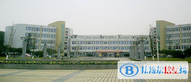 四川石油學(xué)校2019年報名條件、招生對象