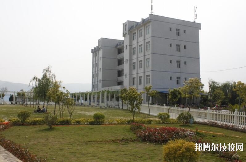 貴州興仁民族職業(yè)技術(shù)學(xué)校怎么樣、好不好