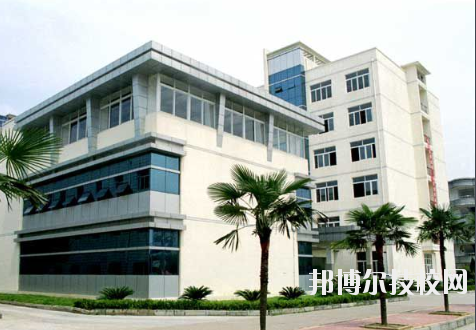江西化學工業(yè)高級技工學校2020年報名條件、招生要求、招生對象