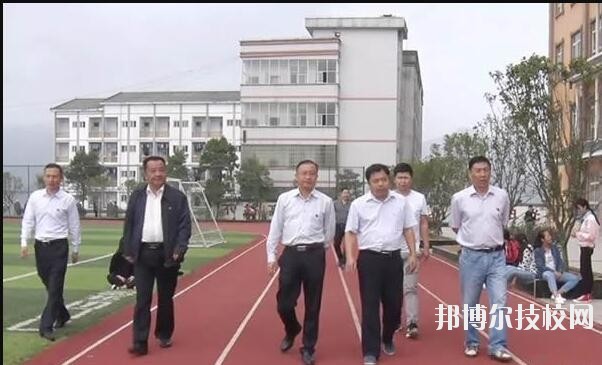 丹寨民族職業(yè)技術(shù)學(xué)校2020年報名條件、招生要求、招生對象