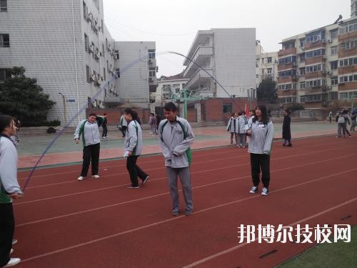 西安市商貿(mào)旅游成人中等專業(yè)學校2020年報名條件、招生要求、招生對象