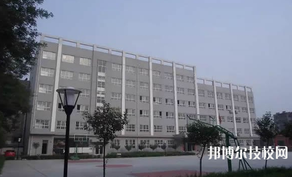 華陰市職業(yè)教育中心2020年報(bào)名條件、招生要求、招生對(duì)象 