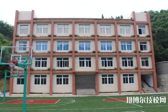 重慶涪陵信息技術(shù)學(xué)校2020年報名條件、招生要求、招生對象