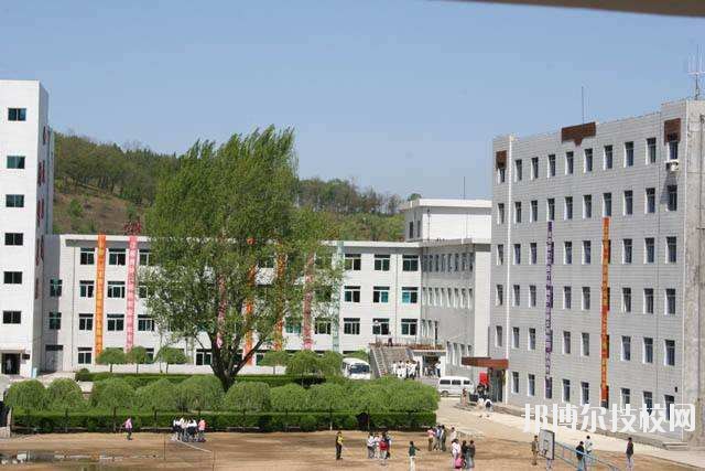 重慶渝東衛(wèi)生學(xué)校學(xué)校怎么樣、好不好