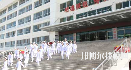 甘肅省酒泉衛(wèi)生學(xué)校2020年學(xué)費(fèi)、收費(fèi)多少