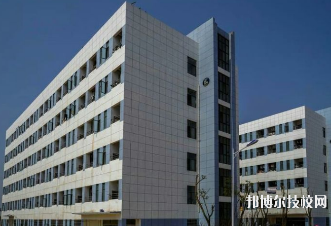 鄱陽衛(wèi)生學(xué)校2020年報(bào)名條件、招生要求、招生對象 