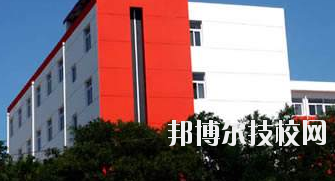 長慶石油學(xué)校2020年報名條件、招生要求、招生對象