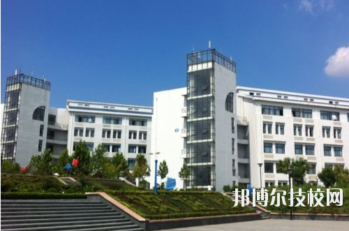 重慶護士學(xué)校2020年有哪些專業(yè)