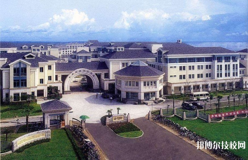 成都市育華職業(yè)學校2020年報名條件、招生要求、招生對象