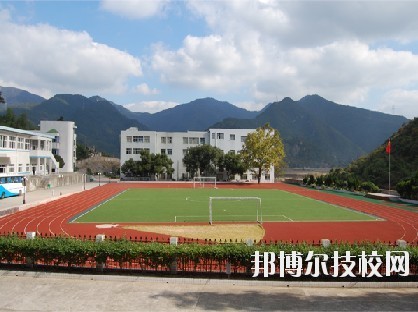 寧波四明職業(yè)高級(jí)中學(xué)2020年報(bào)名條件、招生要求、招生對(duì)象