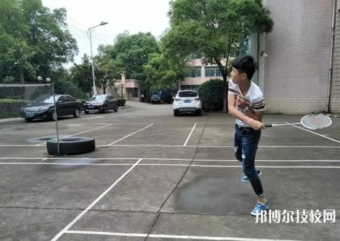 江西新興產(chǎn)業(yè)工程學(xué)校2020年報(bào)名條件、招生要求、招生對(duì)象