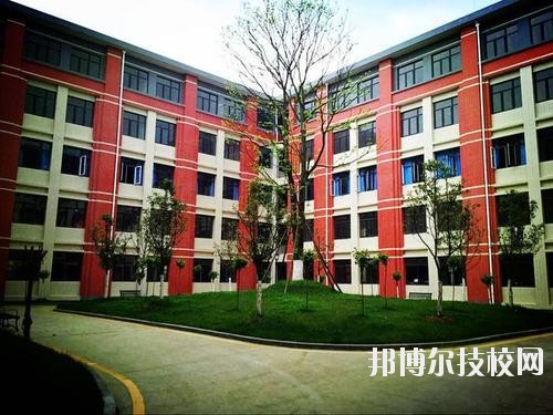 貴陽衛(wèi)生學校2020年報名條件、招生要求、招生對象