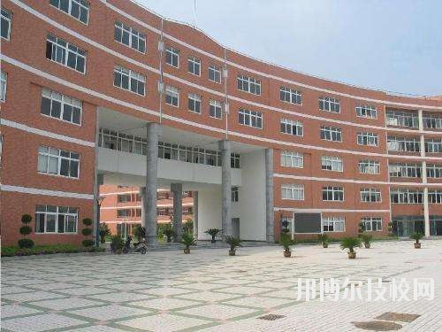 贛州第一職業(yè)技術(shù)學(xué)校2020年報(bào)名條件、招生要求、招生對象