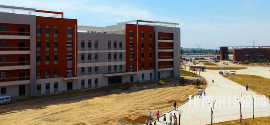 甘肅建筑材料工業(yè)學(xué)校2020年報(bào)名條件、招生要求、招生對(duì)象