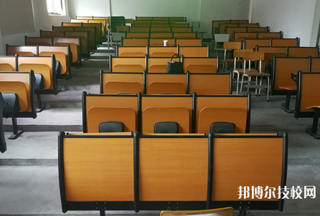 梅州梅鐵職業(yè)技術(shù)學(xué)校2020年報名條件、招生要求、招生對象