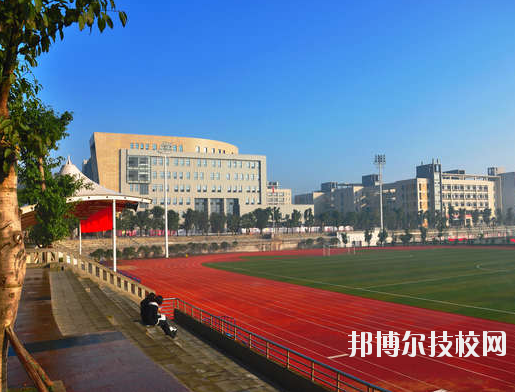 重慶渝中高級職業(yè)學(xué)校2020年報名條件、招生要求、招生對象