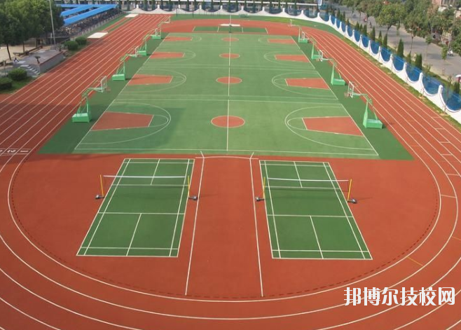重慶商務(wù)學(xué)校怎么樣、好不好