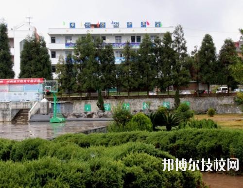 貞豐職業(yè)技術(shù)學(xué)校2020年報名條件、招生要求、招生對象