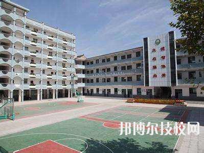 商洛商州區(qū)職業(yè)技術教育中心2020年報名條件、招生要求、招生對象 