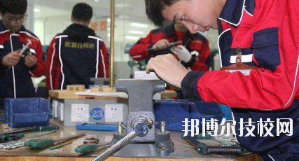 蘭州電子工業(yè)學(xué)校2020年學(xué)費(fèi)、收費(fèi)多少