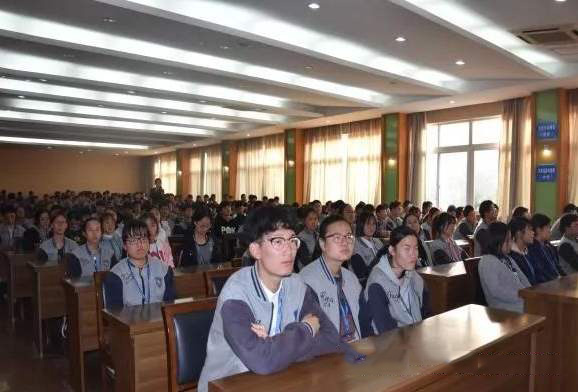 江陰華姿中等專業(yè)學(xué)校2020年報名條件、招生要求、招生對象