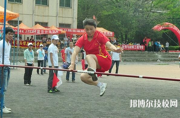 貴州化學(xué)工業(yè)學(xué)校2020年報(bào)名條件、招生要求、招生對象