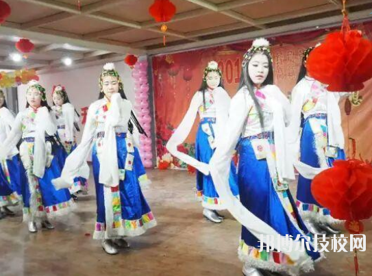 安康高新中等職業(yè)學(xué)校2020年報(bào)名條件、招生要求、招生對(duì)象 