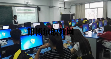 天水電子信息工程職業(yè)學(xué)校2020年學(xué)費(fèi)、收費(fèi)多少