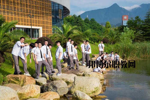 江西廬山旅游中等專業(yè)學(xué)校2020年報名條件、招生要求、招生對象