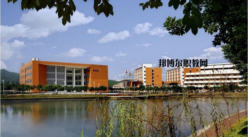 仙桃新亞電腦中等職業(yè)學(xué)校2020年報名條件、招生要求、招生對象
