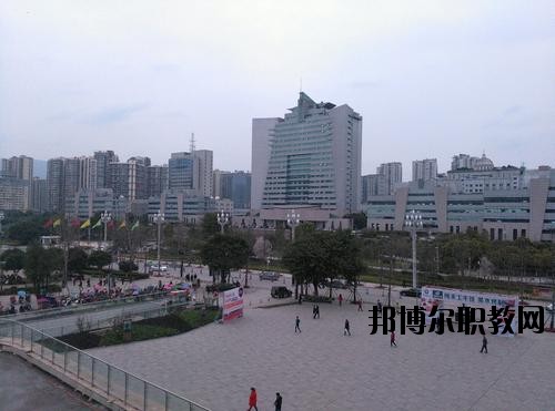 達州中醫(yī)學校2020年報名條件、招生要求、招生對象