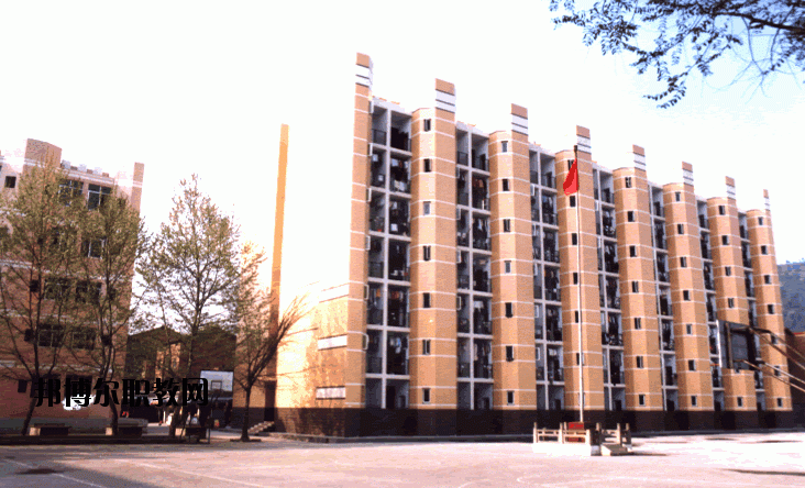 達州風(fēng)華職業(yè)技術(shù)學(xué)校2020年報名條件、招生要求、招生對象