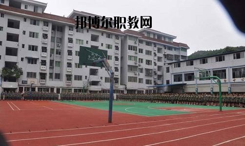 南充中等專業(yè)學校2020年報名條件、招生要求、招生對象